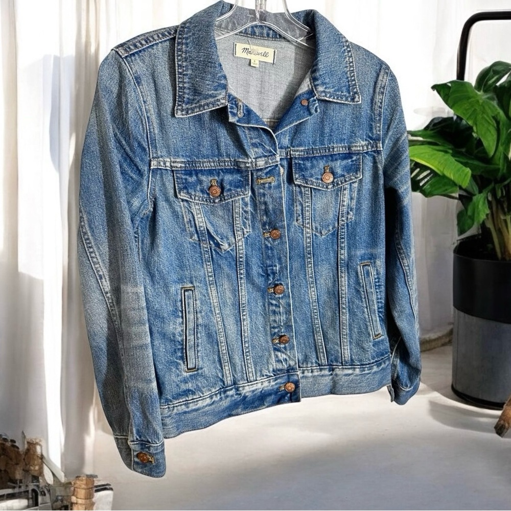 Madewell • NWOT • Classic Denim Jacket in Pinter Wash • Size S Small